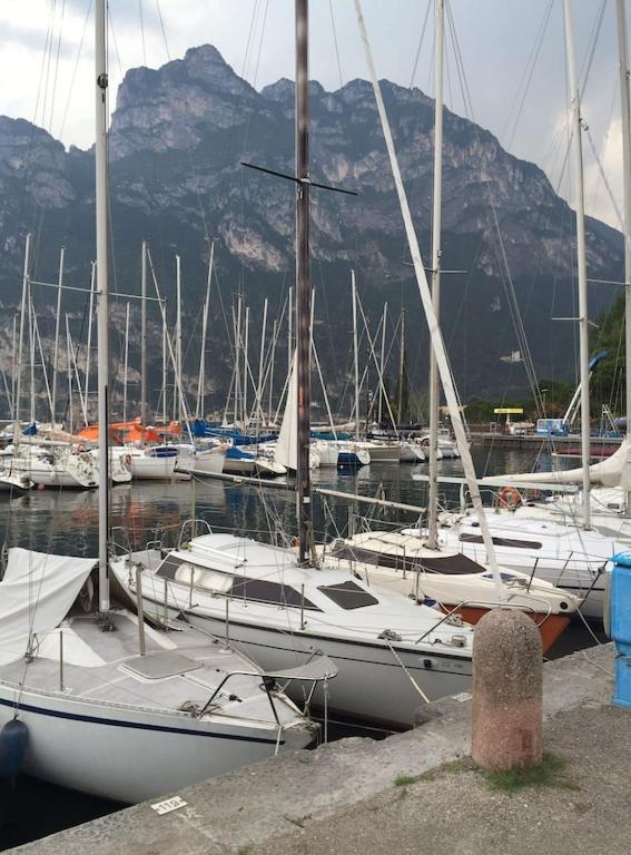 Casa Filippo Large 3 Room Apartment, Close To The Beach, Free Wifi Internet Riva del Garda Exterior foto